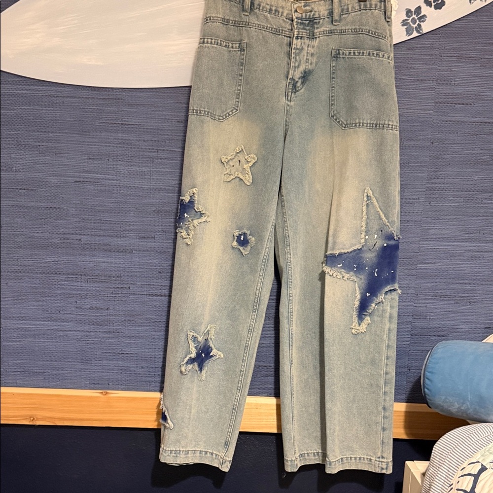 POL Distressed Star-Embellished Jeans